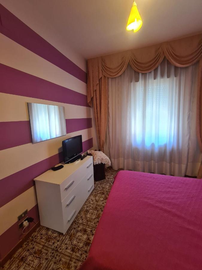Lorena Loft Locri Bagian luar foto