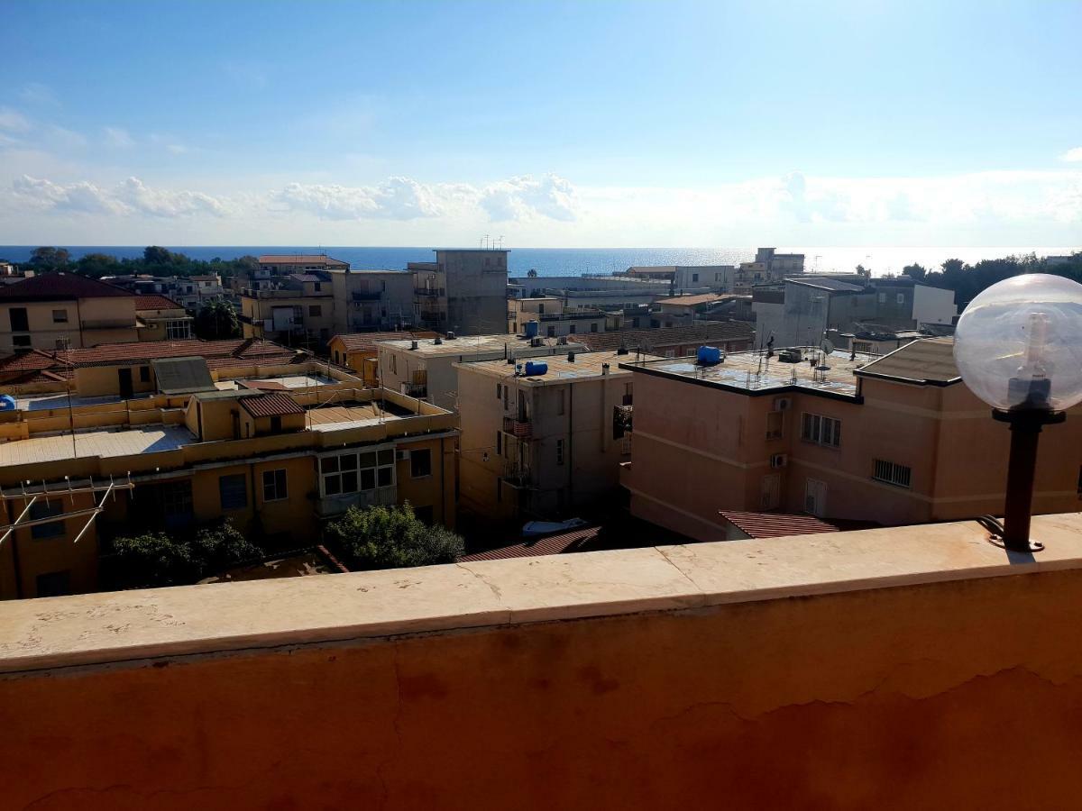 Lorena Loft Locri Bagian luar foto